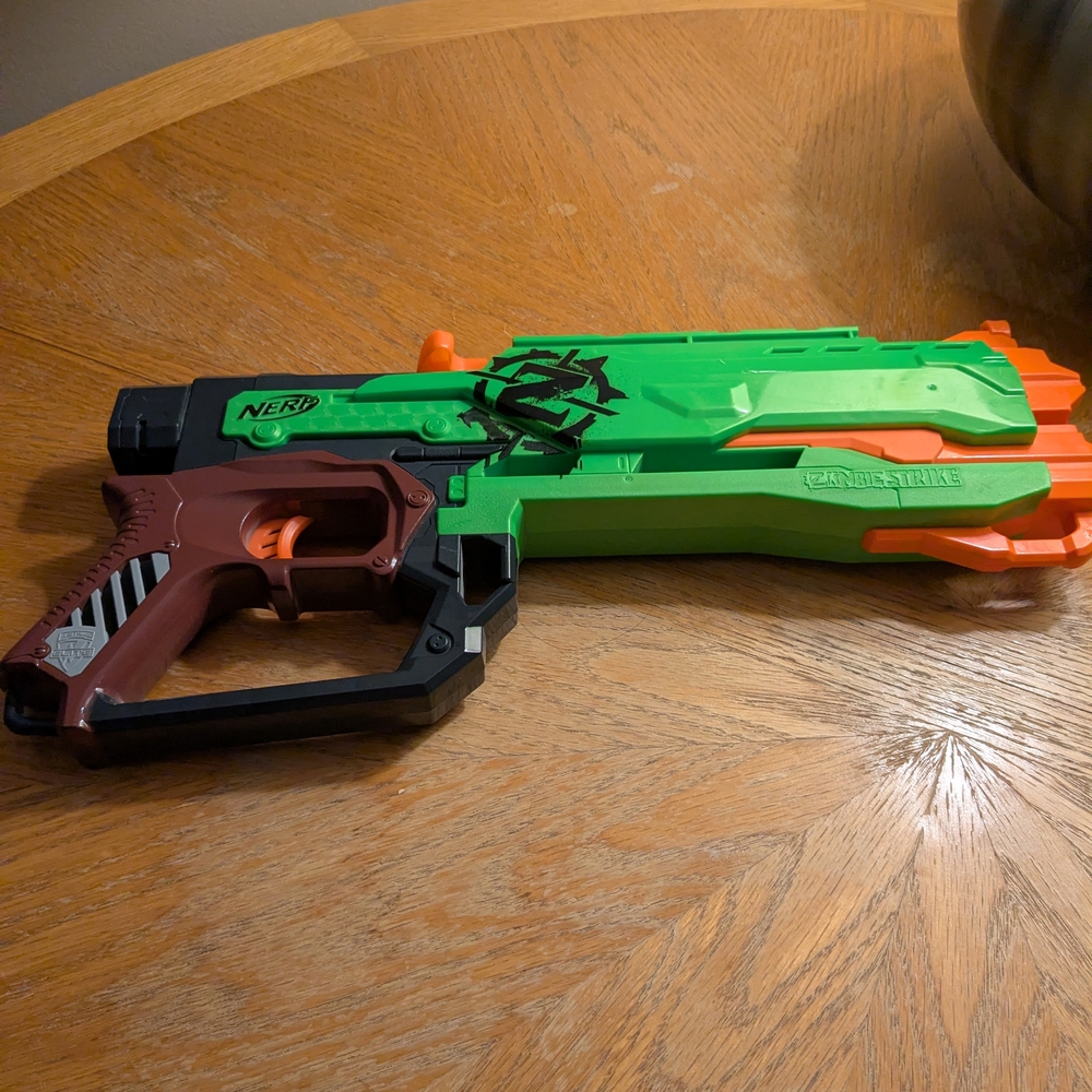 Nerf Zombie Strike Green and Orange Blaster